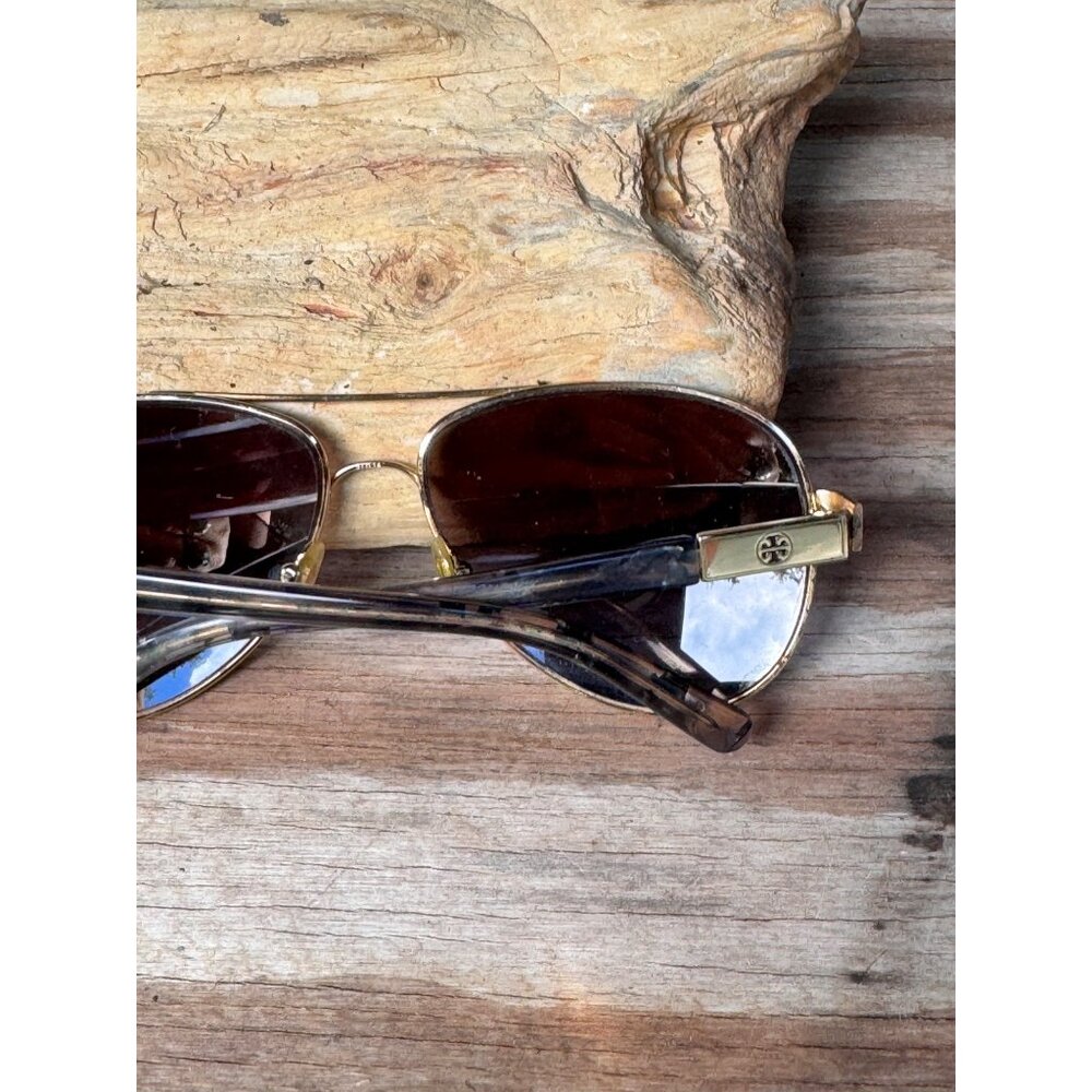 Tory Burch TY6010 1402/1E Gold Polarized Aviator Sunglasses Brown Gradient 58mm - Picture 11 of 16